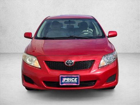Used 2010 Toyota Corolla LE FWD image 2