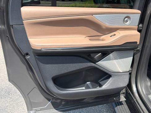 New 2027 Lincoln Navigator L Black Label AWD/4WD image 23