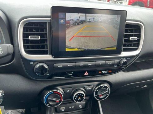 New 2026 Hyundai Venue SE FWD image 60