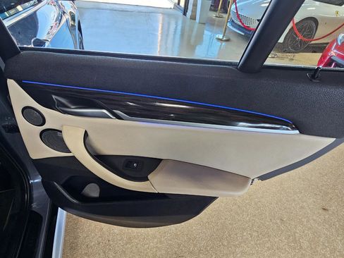 Used 2021 BMW X1 xDrive28i w/ Premium Package image 14