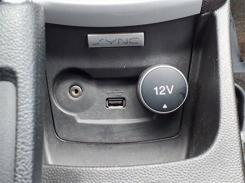 Used 2017 Ford Fiesta SE image 18