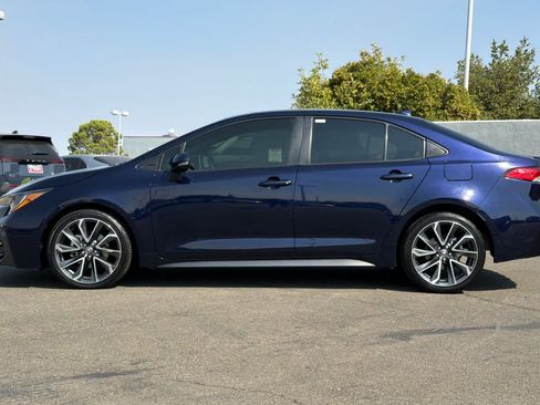 Used 2021 Toyota Corolla SE w/ SE Premium Package FWD image 9