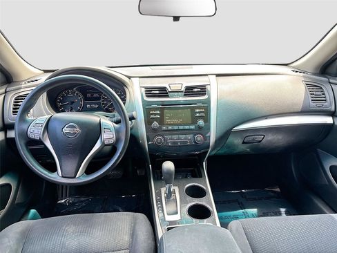 Used 2014 Nissan Altima 2.5 S w/ Sport Value Package FWD image 21
