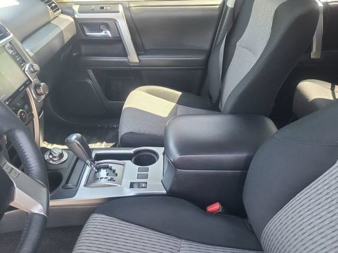 Used 2020 Toyota 4Runner SR5 AWD/4WD image 15