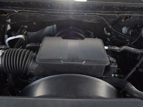 Used 2022 Chevrolet Silverado 2500 LT AWD/4WD image 29