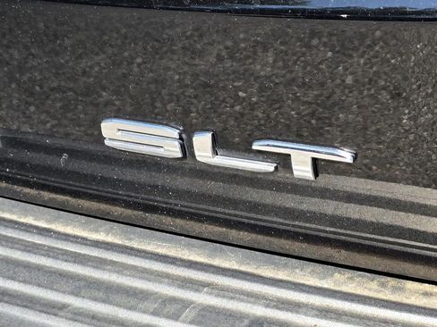 Used 2021 GMC Yukon SLT w/ SLT Premium Package RWD image 7