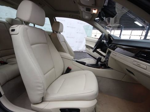 Used 2010 BMW 328i xDrive Coupe image 26