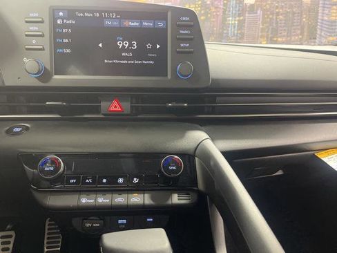 New 2025 Hyundai Elantra Sport image 17