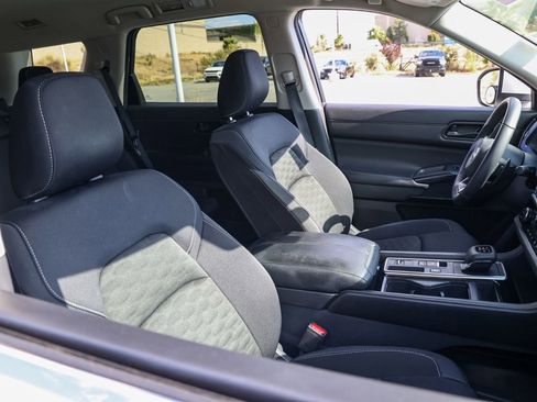 Used 2024 Nissan Pathfinder SV FWD image 20