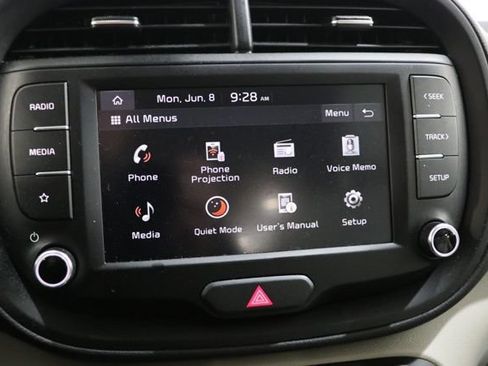 Used 2025 Kia Soul LX w/ LX Technology Package FWD image 25