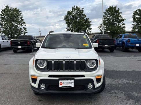 Used 2019 Jeep Renegade Latitude AWD/4WD image 2
