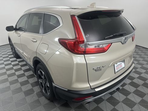 Used 2019 Honda CR-V Touring image 3