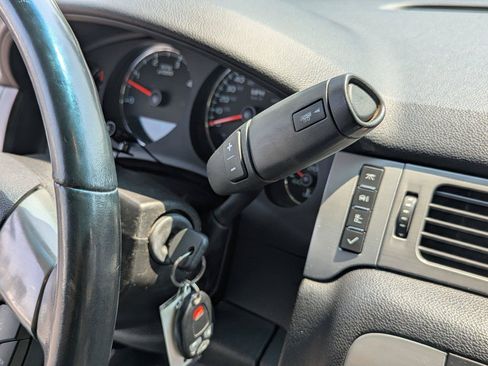 Used 2013 Chevrolet Silverado 2500 LTZ w/ LTZ Plus Package RWD image 14