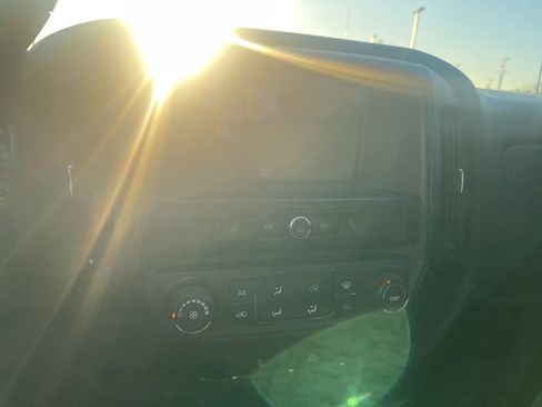 Used 2019 Chevrolet Silverado 2500 W/T w/ WT Convenience Package image 18