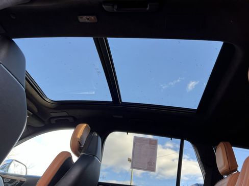 Used 2022 Lincoln Aviator Black Label w/ Dynamic Handling Package image 22