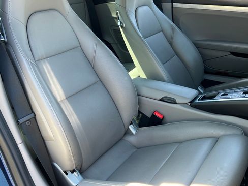Certified 2015 Porsche 911 Targa 4 AWD/4WD image 19