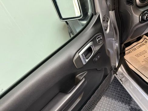 Used 2020 Jeep Gladiator Sport w/ Quick Order Package 24S image 16