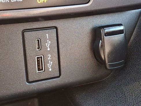 Certified 2023 Nissan Leaf S image 24