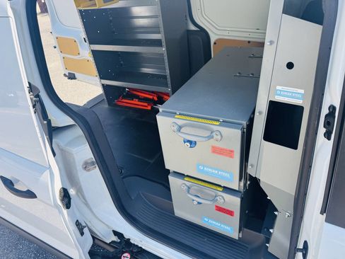 Used 2020 Ford Transit Connect XL image 12