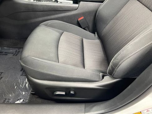 Used 2024 Nissan Altima 2.5 SV AWD/4WD image 14