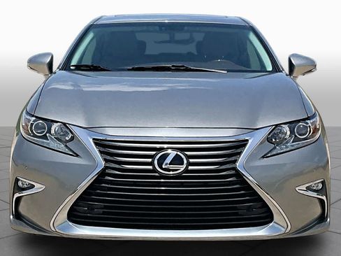Used 2016 Lexus ES 350 w/ Premium Package w/Wood Trim FWD image 4