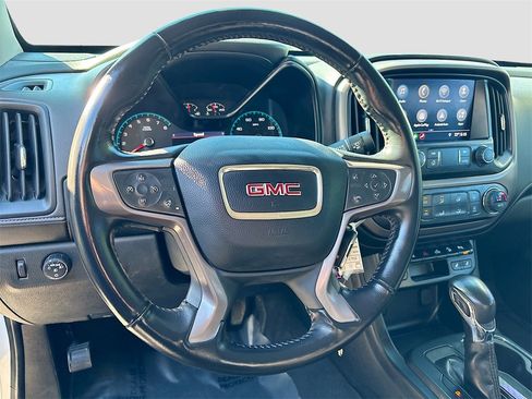 Used 2022 GMC Canyon AT4 image 11