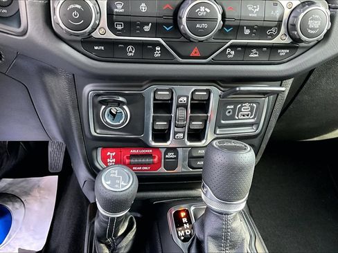 New 2025 Jeep Gladiator Mojave w/ Safety Group AWD/4WD image 21
