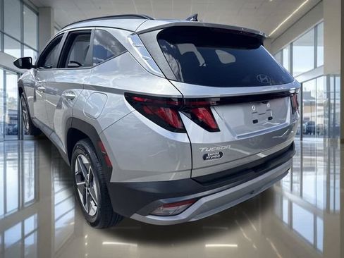 Certified 2025 Hyundai Tucson SEL AWD/4WD image 10
