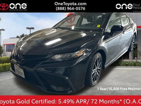 Certified 2023 Toyota Camry SE FWD image 1