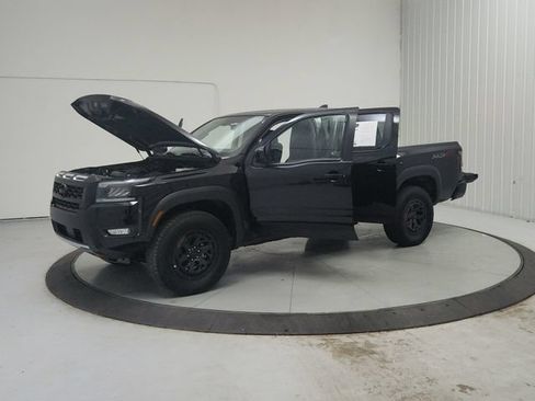 Used 2026 Nissan Frontier PRO-4X AWD/4WD image 12