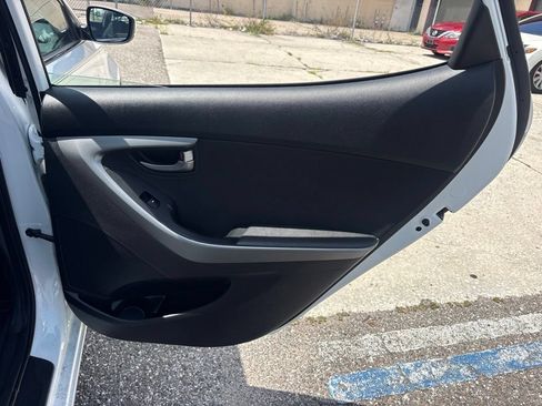 Used 2016 Hyundai Elantra Value Edition FWD image 15