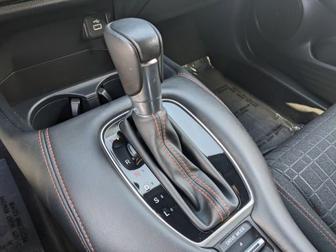 Used 2024 Honda HR-V Sport image 25