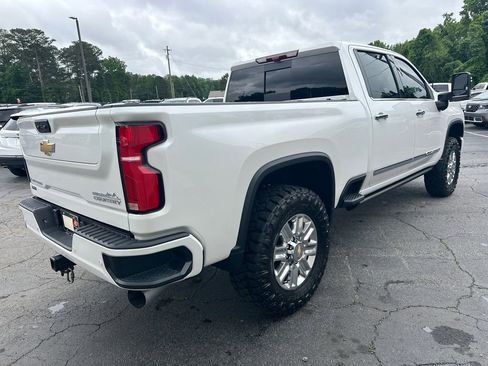 Used 2024 Chevrolet Silverado 2500 High Country w/ High Country Premium Package AWD/4WD image 6