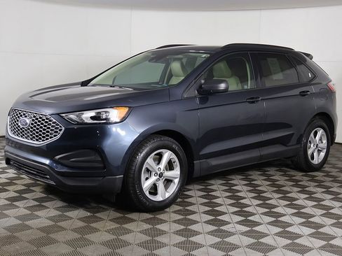 Used 2024 Ford Edge SE image 5