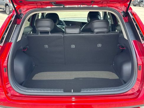 Used 2025 Kia Niro EX FWD image 18