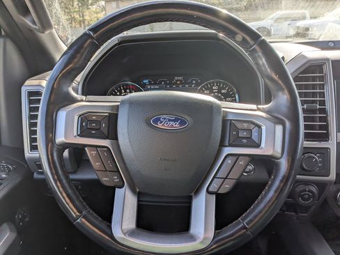 Used 2020 Ford F150 Platinum w/ Equipment Group 701A Luxury image 18