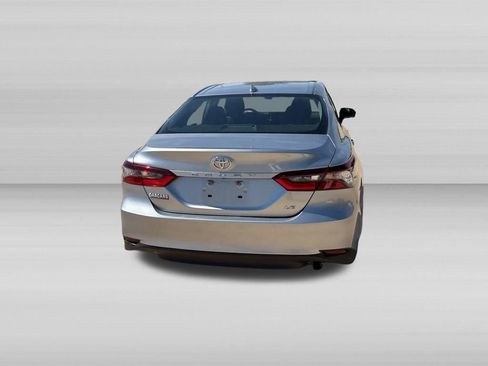 Used 2024 Toyota Camry LE FWD image 6