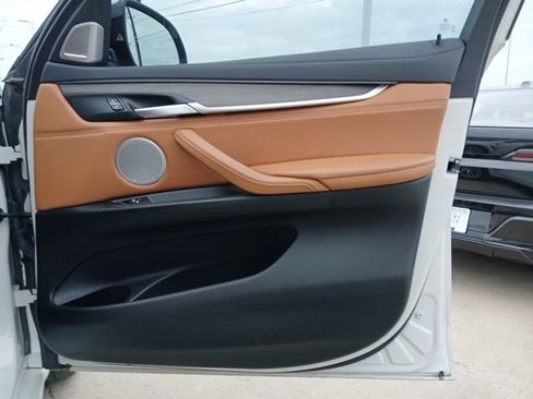 Used 2015 BMW X6 xDrive35i image 16