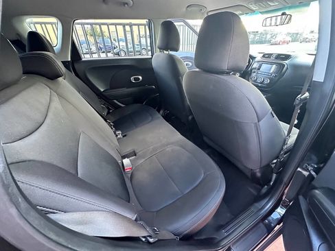 Used 2018 Kia Soul Base 4dr Crossover 6A image 15