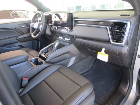 New 2026 GMC Canyon Elevation w/ Convenience Package RWD image 48