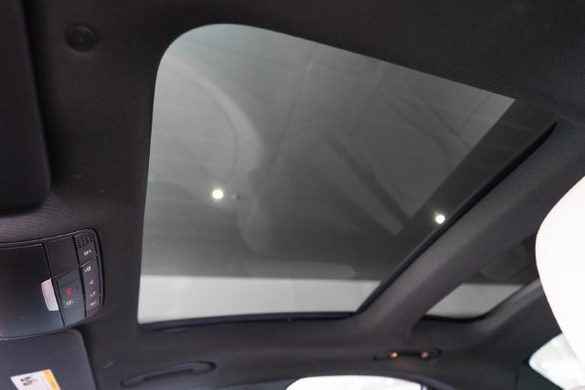 Certified 2019 Mercedes-Benz C 300 4MATIC Sedan image 21