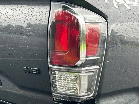 Certified 2023 Toyota Tacoma TRD Off-Road w/ Technology Package AWD/4WD image 16