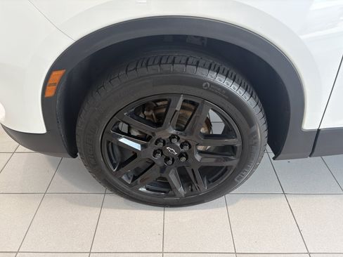 Used 2023 Chevrolet Blazer LT w/ Convenience Package FWD image 13