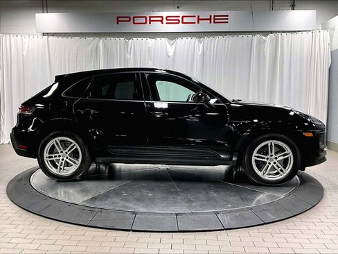 Used 2024 Porsche Macan image 11