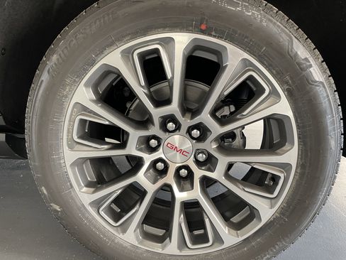 New 2026 GMC Yukon XL Denali w/ Sun & Power Step Package image 7