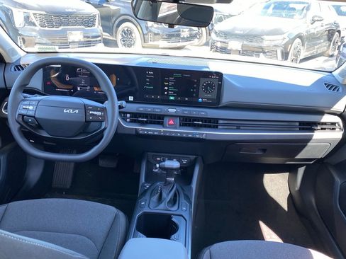 New 2026 Kia K4 LXS image 21