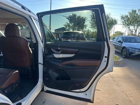 Used 2019 Subaru Ascent Touring w/ Popular Package #2A image 17