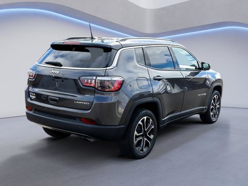 Used 2022 Jeep Compass Limited image 6