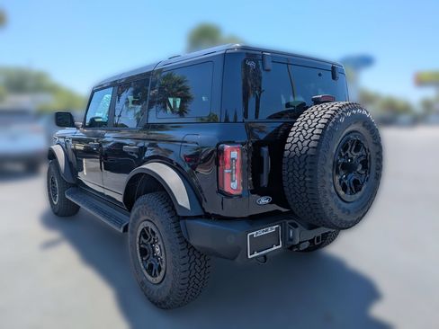 New 2026 Ford Bronco Outer Banks w/ Sasquatch Package AWD/4WD image 7