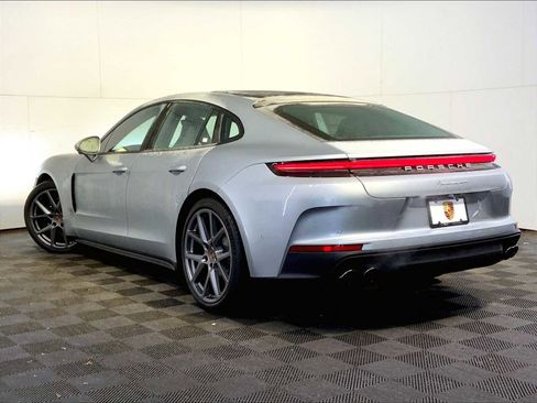 New 2026 Porsche Panamera 4 image 3